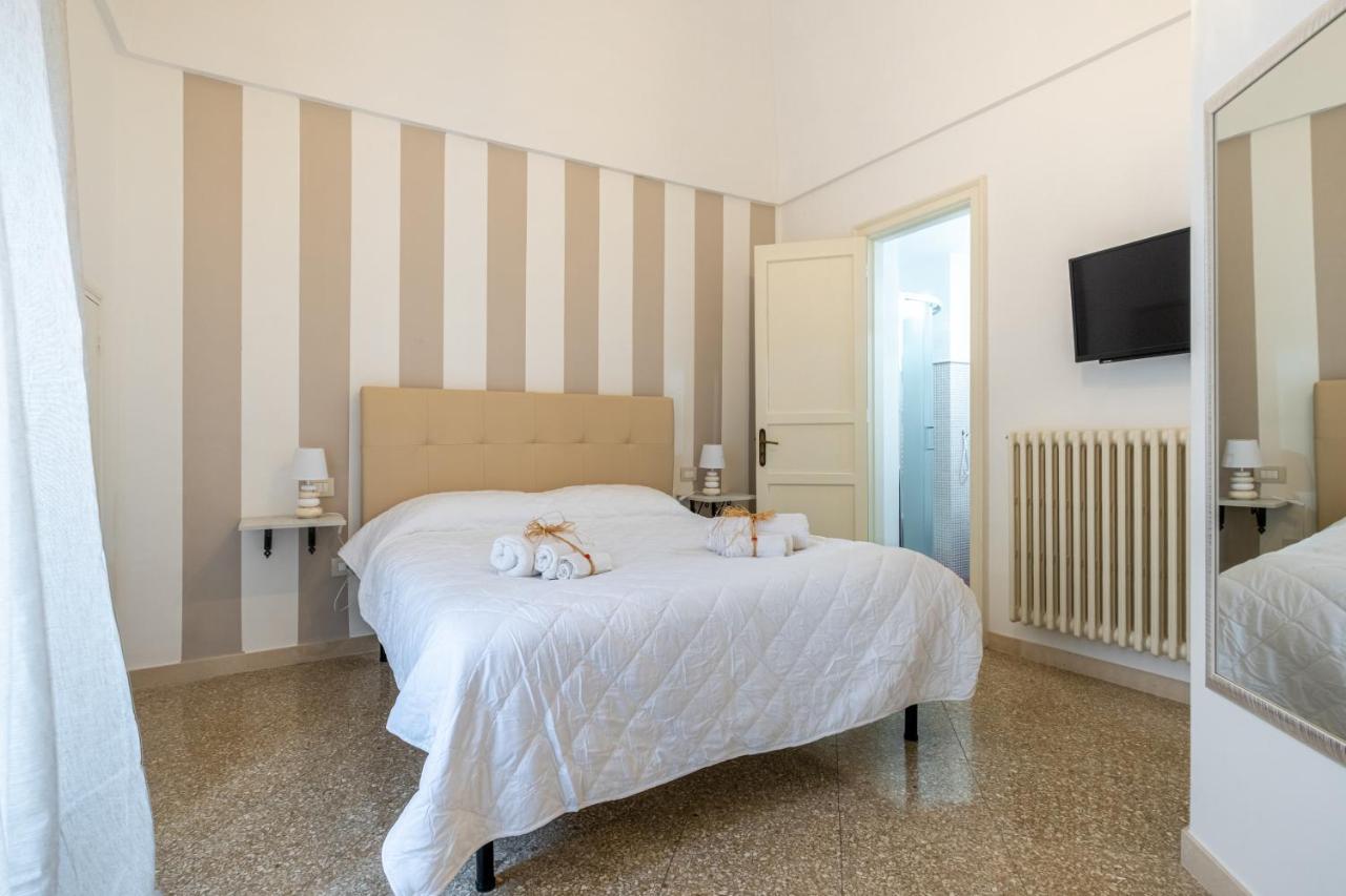 Chic B&B Piazza della Libertà Ostuni Extérieur photo