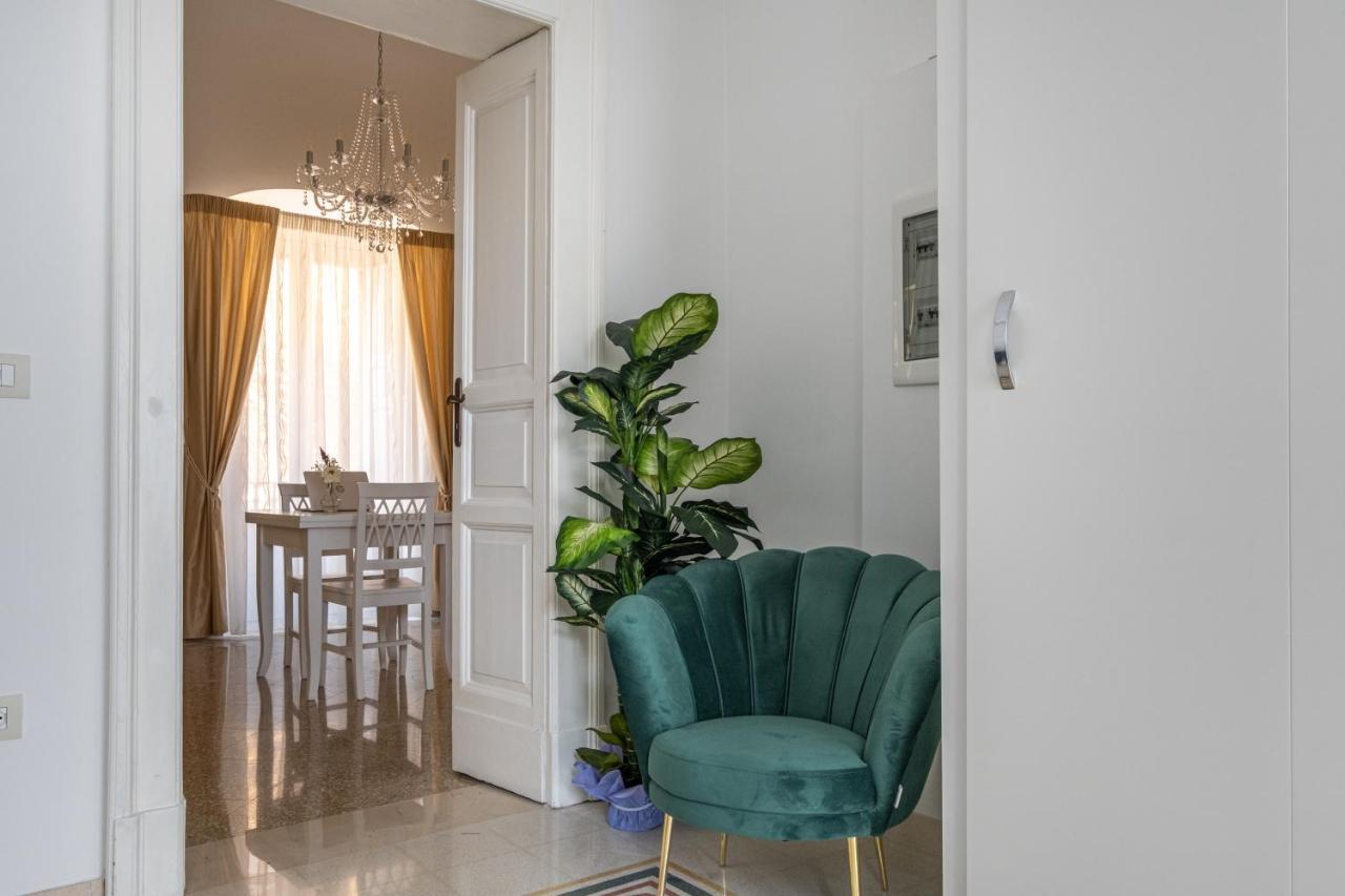 Chic B&B Piazza della Libertà Ostuni Extérieur photo