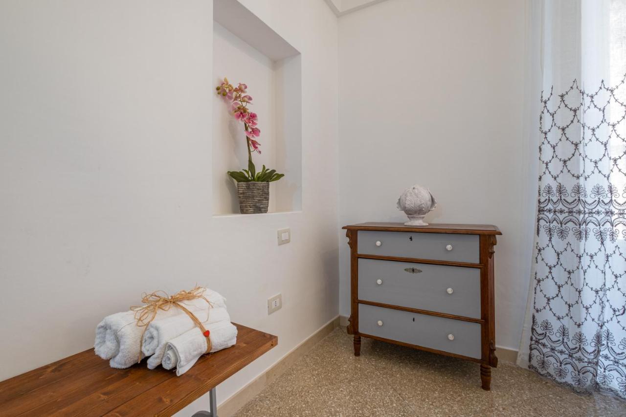 Chic B&B Piazza della Libertà Ostuni Extérieur photo